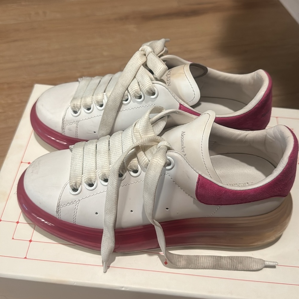 Sneakers - Picture 2 of 3